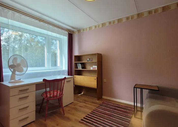 3-room Homey In Apartment